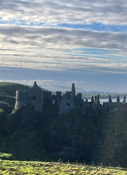 Dunluce Castle tour group